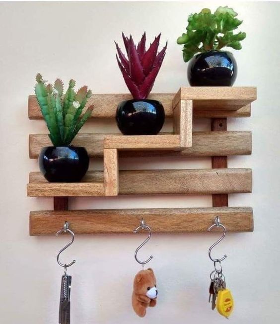 Wood Shelve And Key Organizer