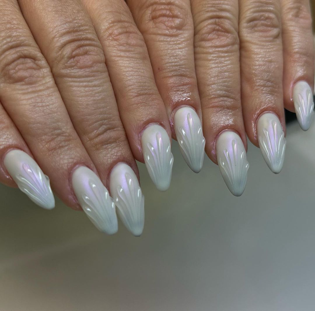 Almond White Chrome Shell Nails