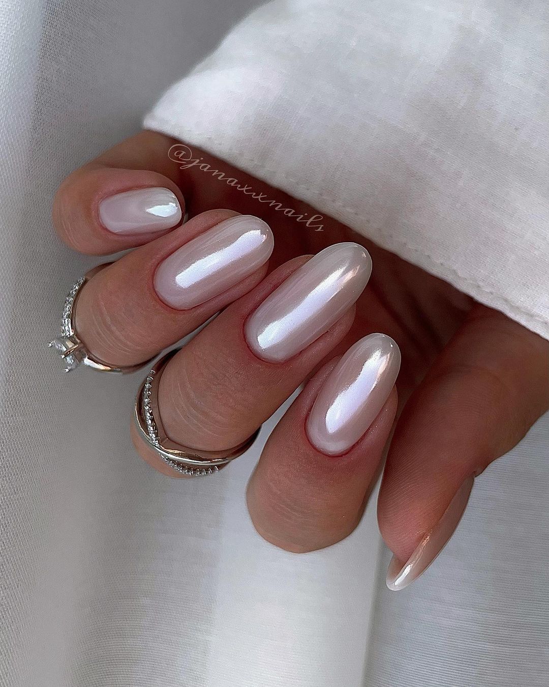 Oval Chrome Nails