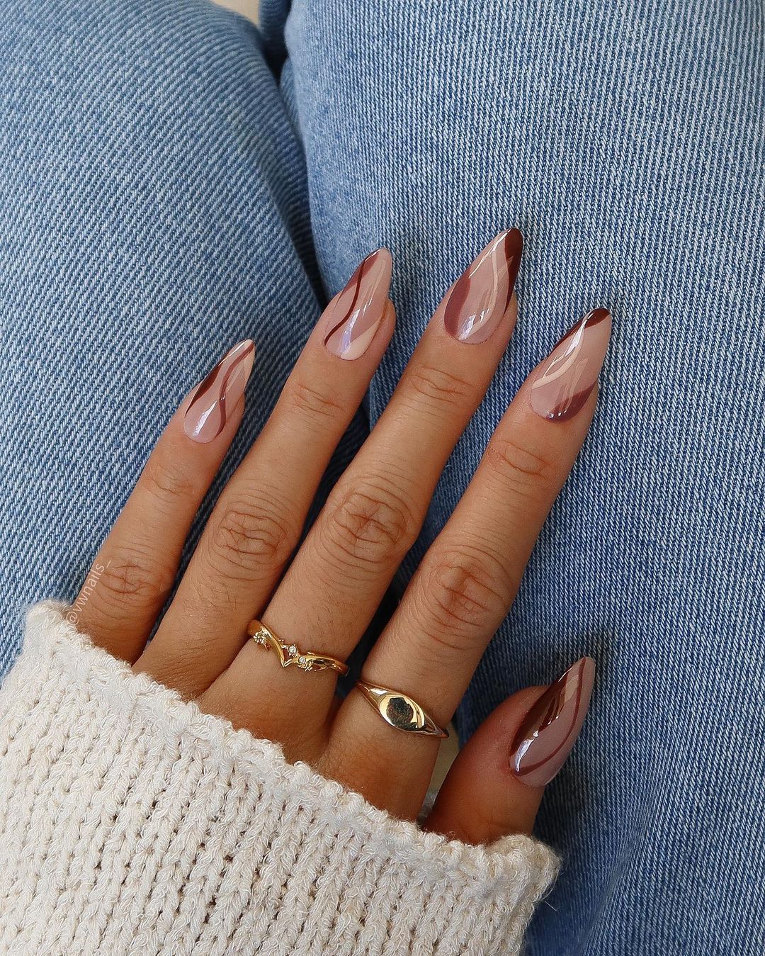 Taupe Nails WIth Brown And White Lines